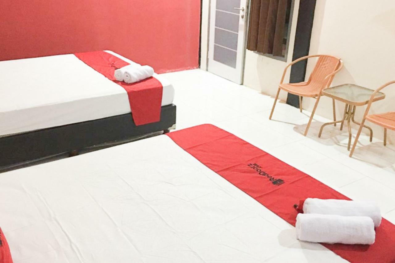 เรดดอร์ซ แอท ซิมปัง ลิมา จูปิเตอร์ Hotel โซรง ภายนอก รูปภาพ