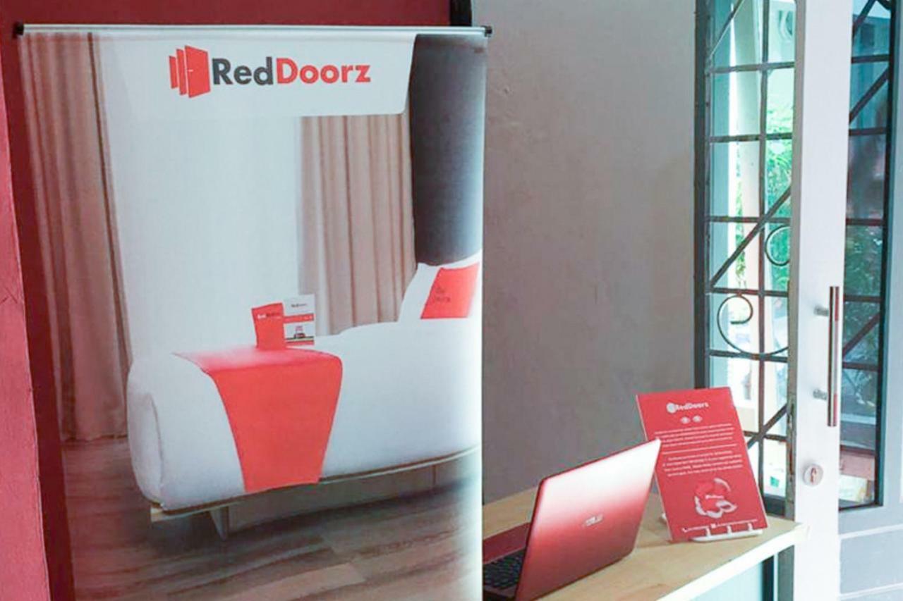 เรดดอร์ซ แอท ซิมปัง ลิมา จูปิเตอร์ Hotel โซรง ภายนอก รูปภาพ
